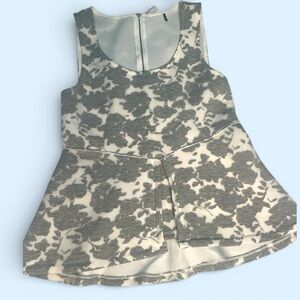 Akemi + Kin floral peplum tank — Anthropologie, size Small